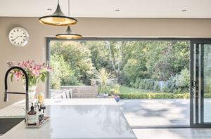 Photo 21- click for photo gallery